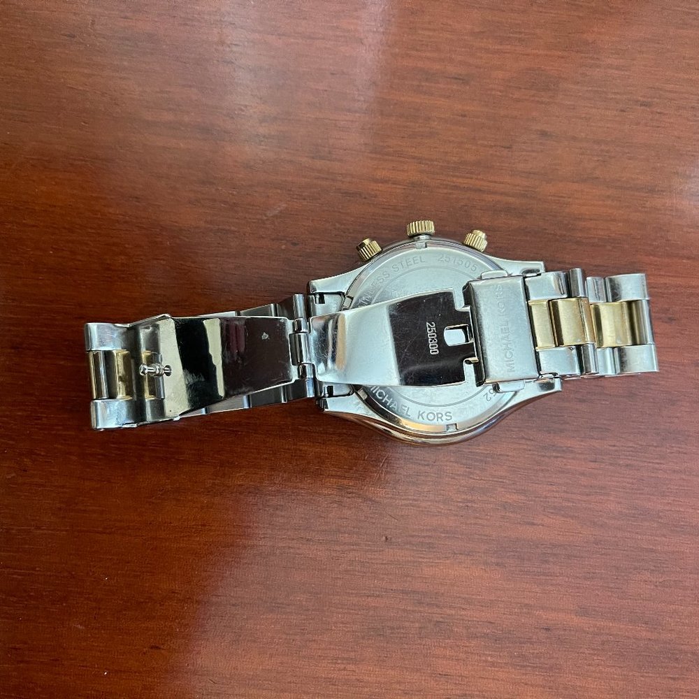 Michael Kors Women's Chronograph Bracelet Watch - Picture 2 of 4